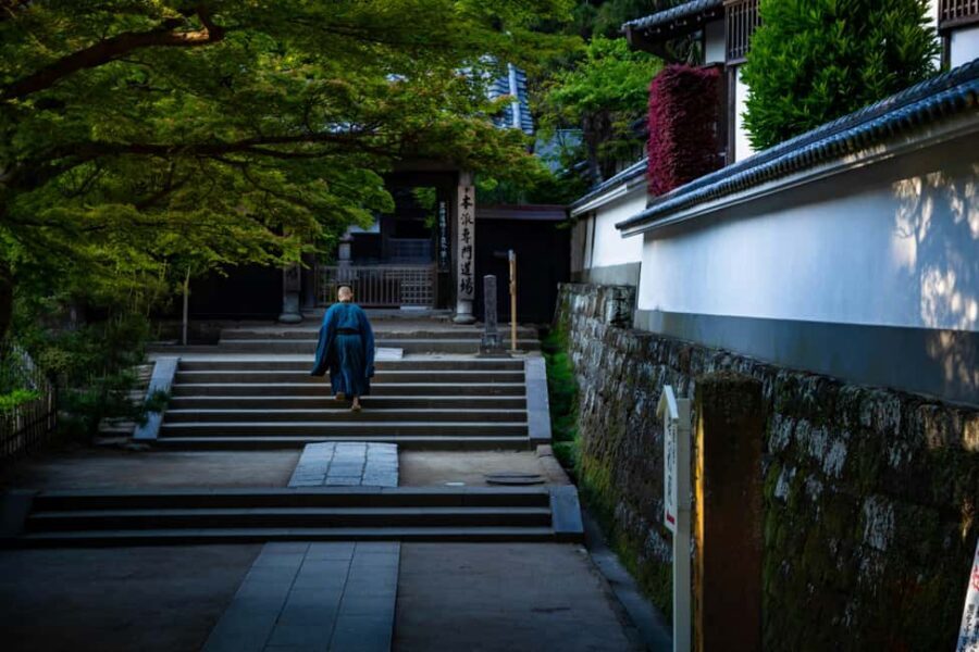 Kamakura: A Journey Through Medieval Japan - Meeting at Kita-Kamakura Station: Start Simple, Then Get Moving