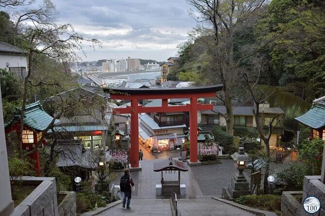 Kamakura and Yokohama Private Tour with Bilingual Chauffeur - Stop 3: Tsurugaoka Hachimangu Shrine and samurai meaning