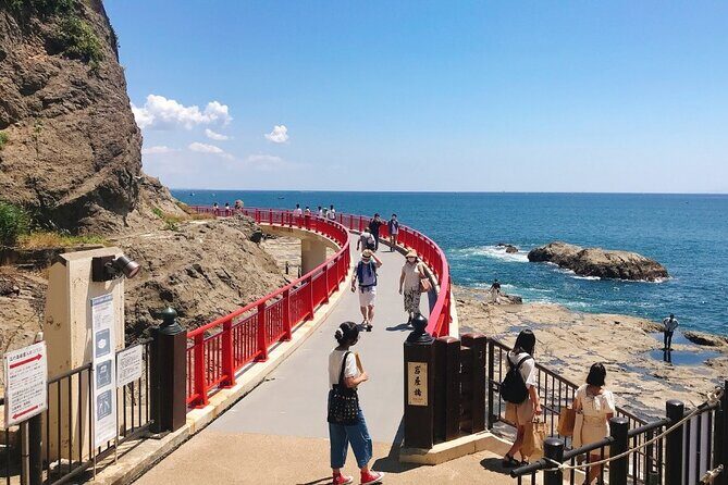 Kamakura and Yokohama Private Tour with Bilingual Chauffeur - Optional: Enoshima Island for sea air and shrine scenery