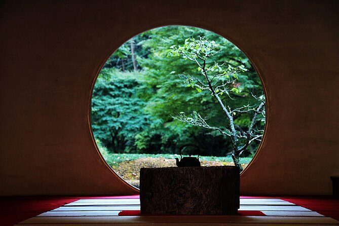 Kamakura Full Day Walking Tour with Local Expert Guide and Pickup - Meigetsuin (Hydrangea Temple) and Engaku-ji Zen Quiet