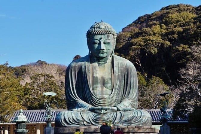 Kamakura Heritage Bike or Walk Tour with ex-Rickshaw guide - Tsurugaoka Hachimangu Shrine: approach, symbolism, and calm