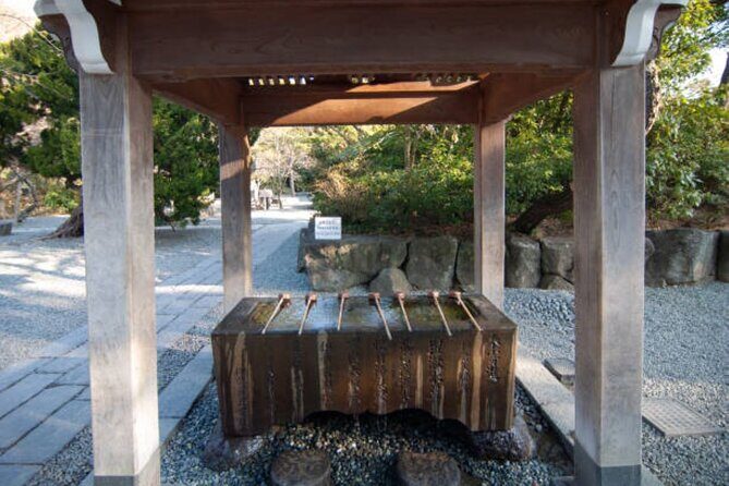 Kamakura Private Tour Great Buddha & Enoshima with English guide - What a great guide does on a day like this: Mukarram Muhammad’s style