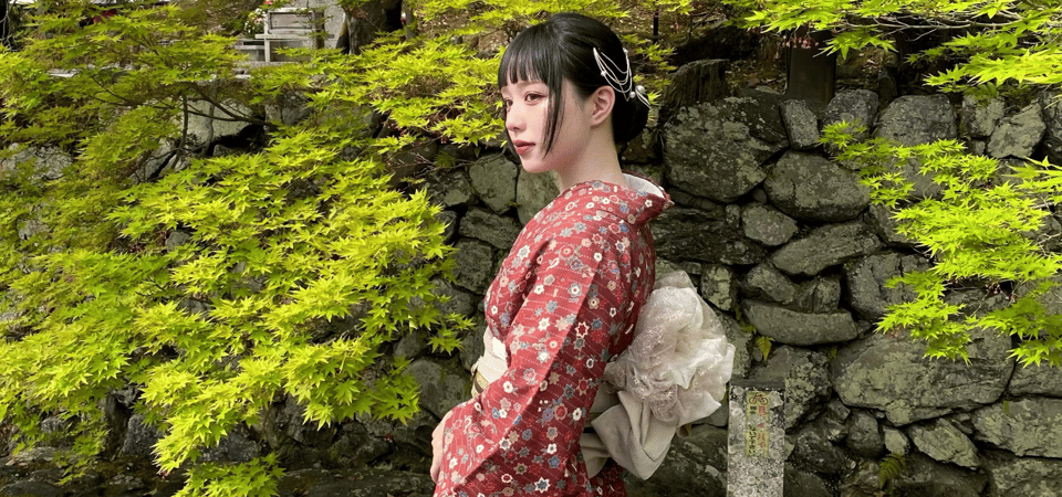 Kanagawa: Kimono Rental in Kamakura Provided by RikaWafuku - A 1-hour kimono reset that starts near JR Kamakura Station