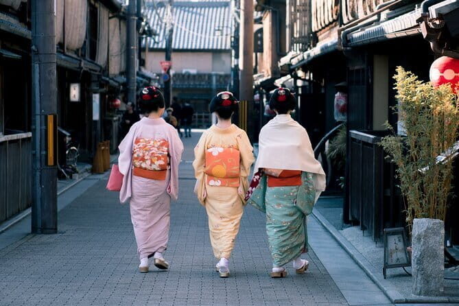 Kyoto Uncovered: One Full-Day Private Experience for First-Timers - Stop 2: Arashiyama Bamboo Forest Street and Nonomiya Shrine