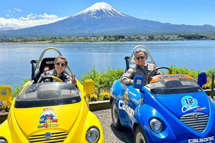Lake Kawaguchiko: Electric Mini Car Guided Tour - Driving a Tomica-Style EV Around Lake Kawaguchiko