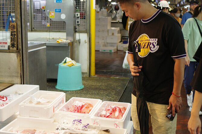 Learn Sushi-grade fish with a licensed guide @Yokohama fishmarket - Catch-to-counter: how your guide explains freshness handling