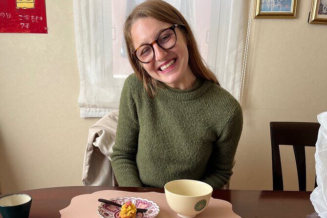 Let's make Wagashi at private home in Yokohama, suburban Tokyo - Meet Ikuyo and learn the tea-and-sweets connection