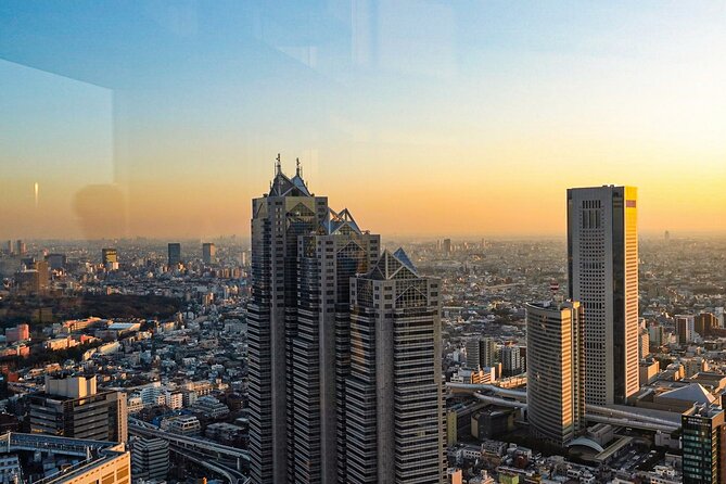 Licensed Guide Shinjuku Underground Mall Tour (Tokyo) - From the bus terminal to Golden Gai: photos and atmosphere in short doses