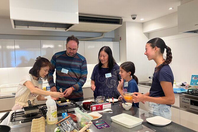 Making a bento box with cute character look in Japan - Who should book this chara-ben class—and who might skip