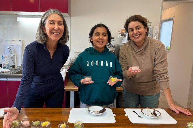 Making Japanese desserts Nerikiri & drinking matcha in Tokyo - Matcha break: a simple pairing that teaches what matters