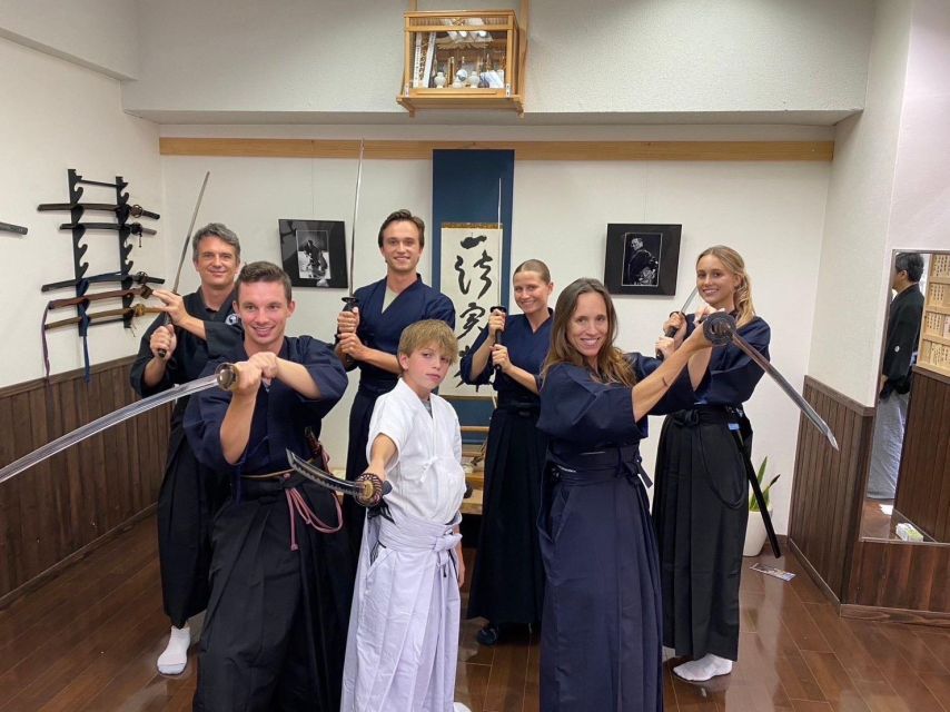 Martial Arts: Samurai Experience (Iaido) - Gear Up: Outfit Change and Dojo Setup