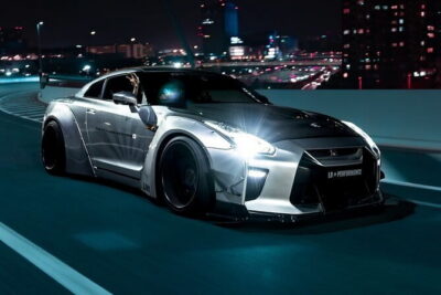 Membership Car Club GTR35 LibertyWalk Daikoku car meet photoshoot - Rainbow Bridge and Tokyo Bay views: the classic photo reset