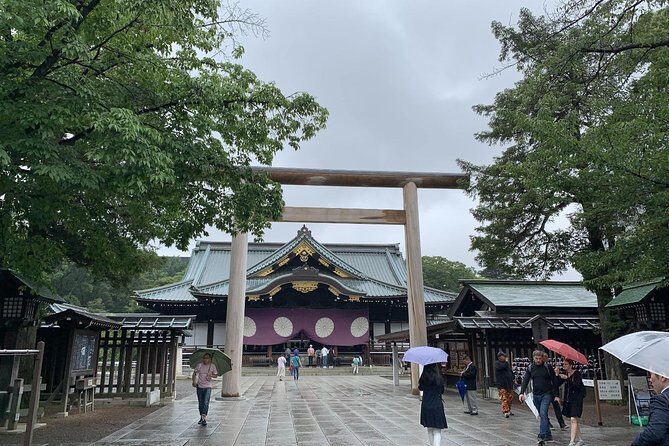 Modern Japanese History Tour in Tokyo - Stop 2: Yūshūkan Museum and the story of military practice