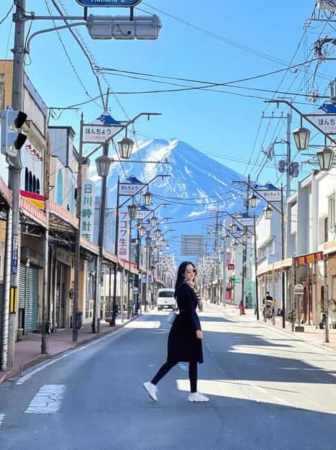 Mount Fuji 1-Day Trip: the Hottest Photography Tour - Oishi Park and the flower calendar around Lake Kawaguchi
