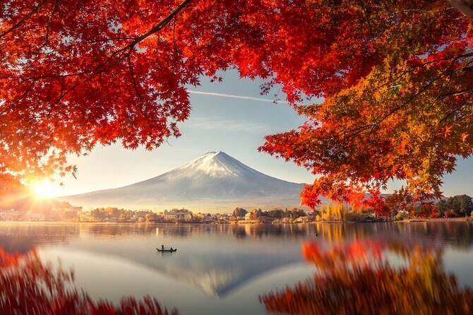Mount Fuji and Hakone Private day trip from Tokyo - Hakone Shrine, Heiwa no Torii, and Lake Ashi views