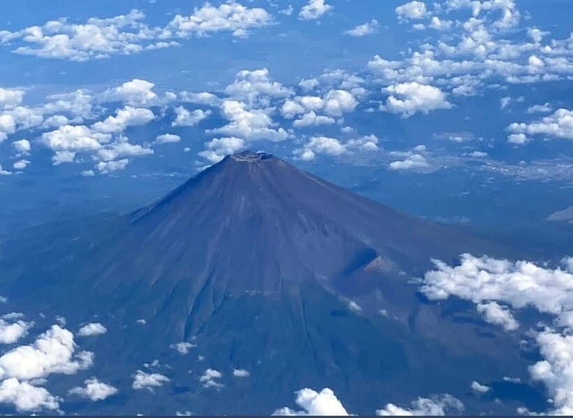 Mount Fuji Full-Day Private Customizable Tour From Tokyo - Fugaku Wind Cave: cool temps, ice pillars, and geology you can feel