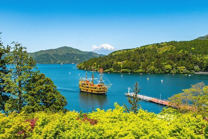 Mount Fuji, Hakone and Owakudani One Day Bus Tour from Tokyo - One day, three different moods: Fuji, volcanoes, and seaside shrine life