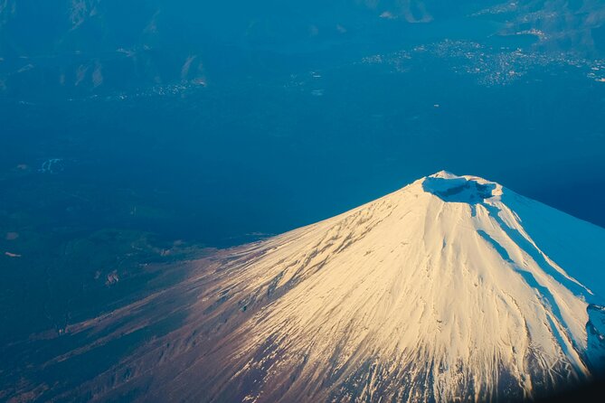 Mount Fuji (Mt. fuji) private tour by car with pickup from Tokyo - The 5th Station and Tenku no Torii: Big Atmosphere, Variable Visibility