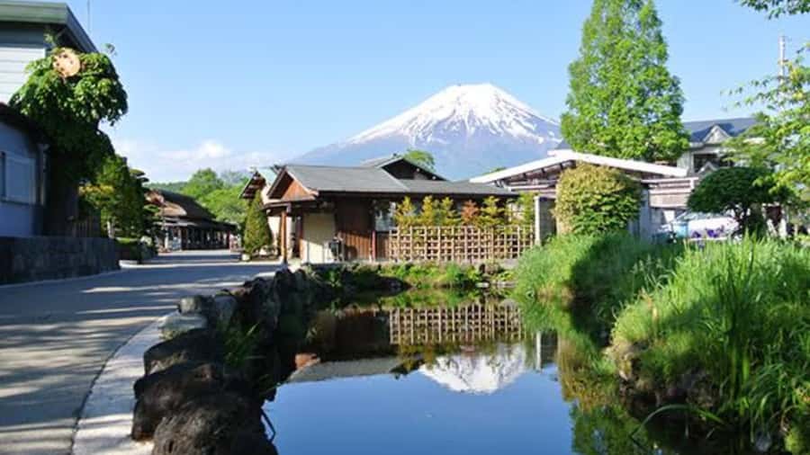 Mount Fuji One Day Private Tour With English Speaking Driver - Oshino Hakkai: Fuji water, simple walking, and an easy culture stop