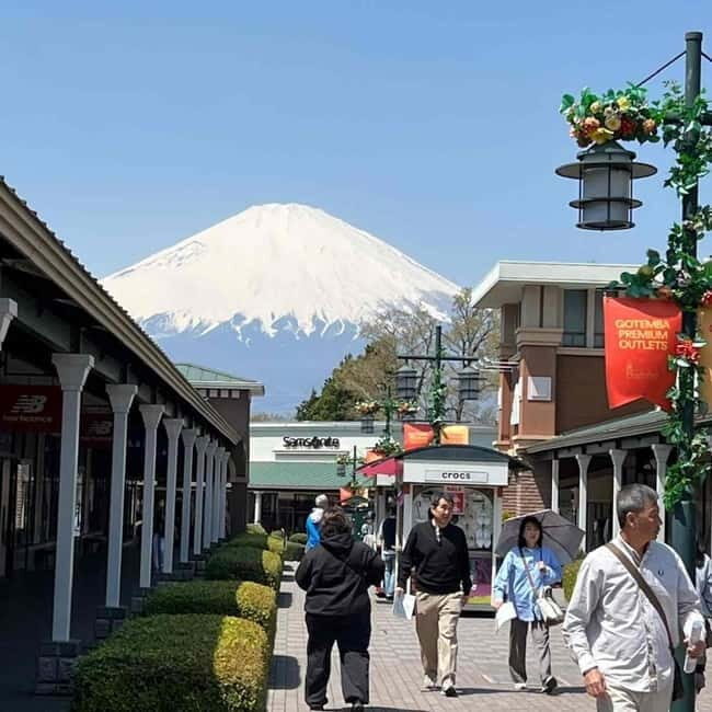Mount Fuji Private day tour from Tokyo private & Customized - Chureito Pagoda: The Classic Postcard Shot