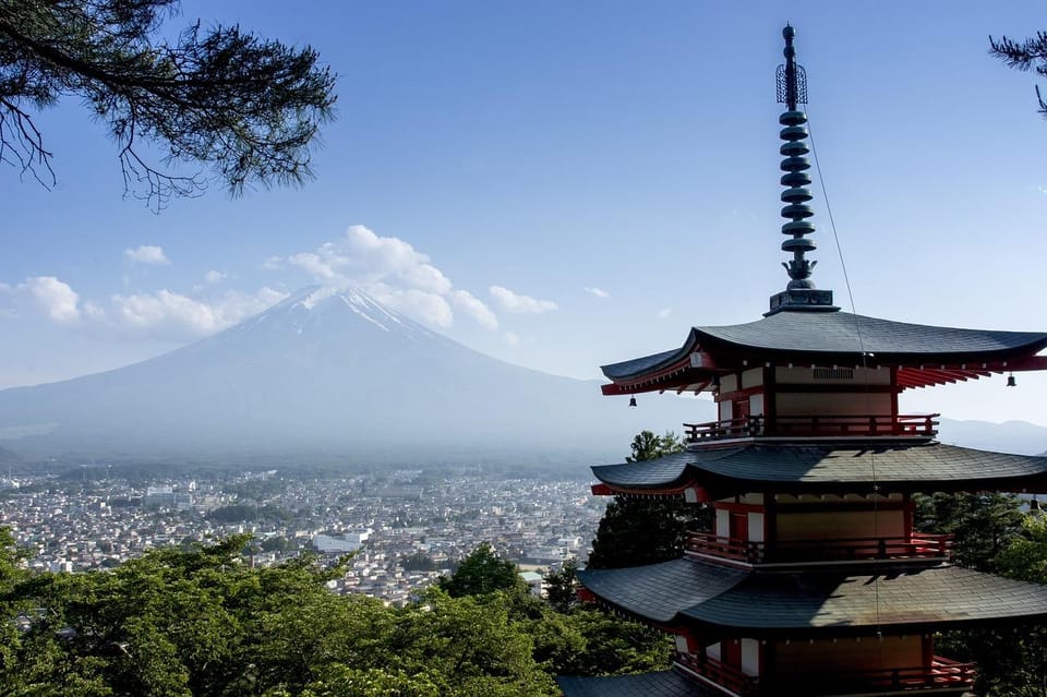 Mount Fuji - Private Tour with English Speaking Chauffeur - Chureito Pagoda: The Iconic Frame for Fuji Photos