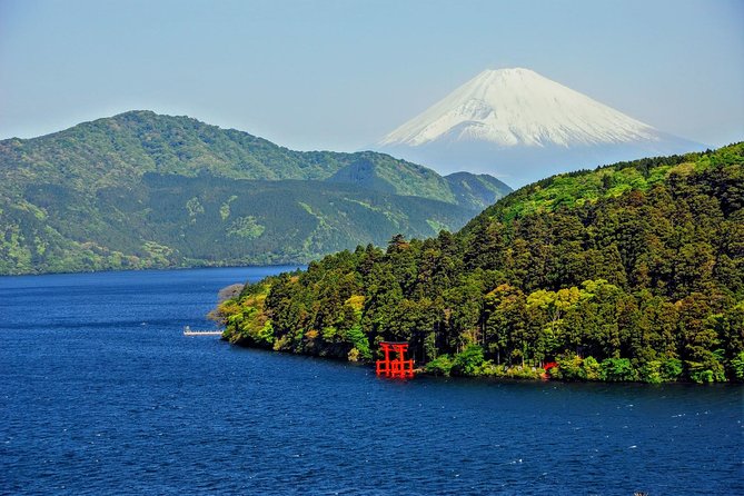 Mt Fuji and Hakone 1-Day Bus Tour Return by Bus - Lake Ashi cruise: your break from walking and the best cooling-off moment