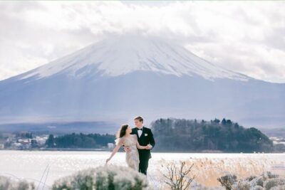 Mt Fuji Exclusive Tour with Private Car English Guide - Stop 1: Oshino Hakkai for clear spring water and easy wandering