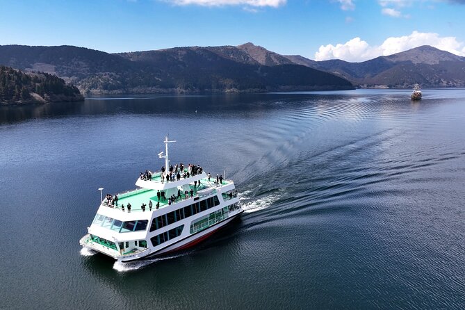 Mt Fuji & Hakone Cruise, Drum Show Bus 1 Day from Tokyo Sta. Area - Lake Ashinoko Cruise on the Sorakaze: Short Ride, Big View Potential
