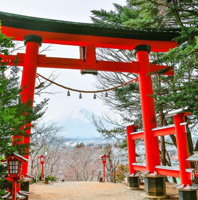 Mt. Fuji Heritage Tour: Traditional Villages, Lakes & Shrine - Should you book the Mt. Fuji Heritage Tour with Traditional Villages, Lakes, and Shrine?