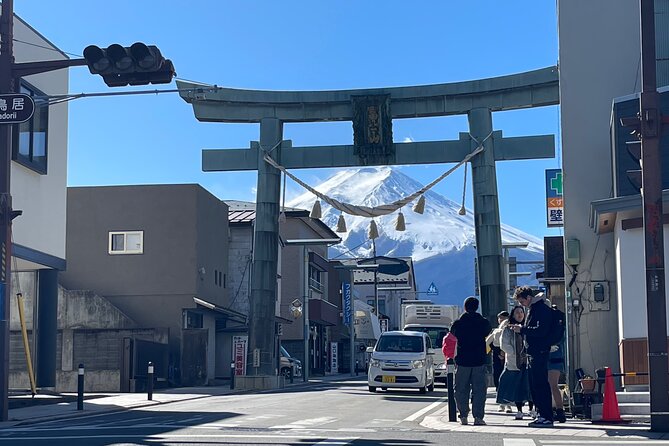 Mt FUJI - Panoramic Tour w/ Hoto Lunch, JP Sake & Onsen tatto OK! - Saiko Iyashi-no-Sato Nemba and Kanadorii: quieter Fuji atmosphere