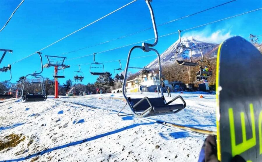 Mt. Fuji Skiing Experience- YETI Ski Resort & Onsen Day Trip - What guides really add (and what can go sideways)