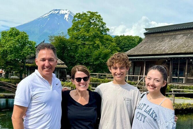 Mt Fuji Tour with Japanese Local Guide on Private Car from Tokyo - Kitaguchi Hongu Fuji Sengen Jinja: a 1900-year-old reset