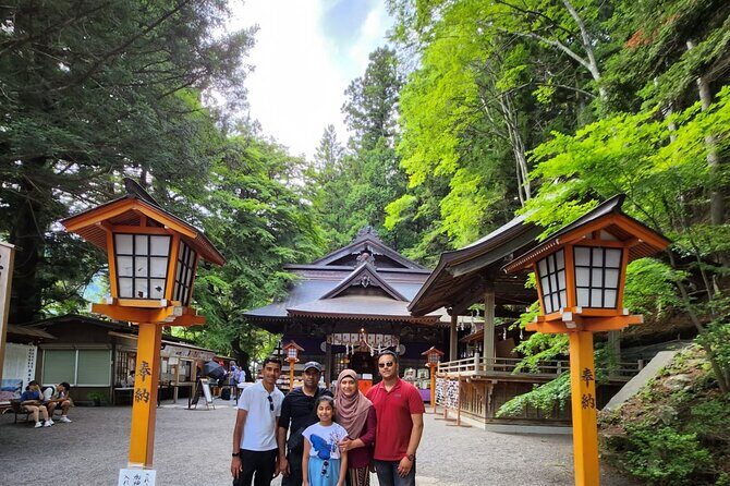 Mt.Fuji view Hakone Private tour with English speaking driver - Hakone Jinja (and Kuzuryu Shrine Shingu): a calmer temple stop on Lake Ashi