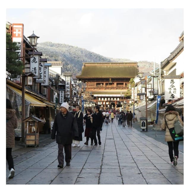 Nagano Tokyo: Snow Monkey Private Day Tour Hotel Pick & Drop - Shibu Onsen: lantern streets and bathhouse culture