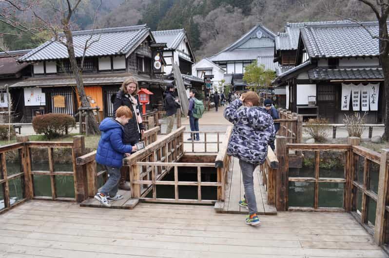 Nikko in Style: Luxury private Day Tour with English guide - Luxury transport from Tokyo: a Mercedes-style ride that matters