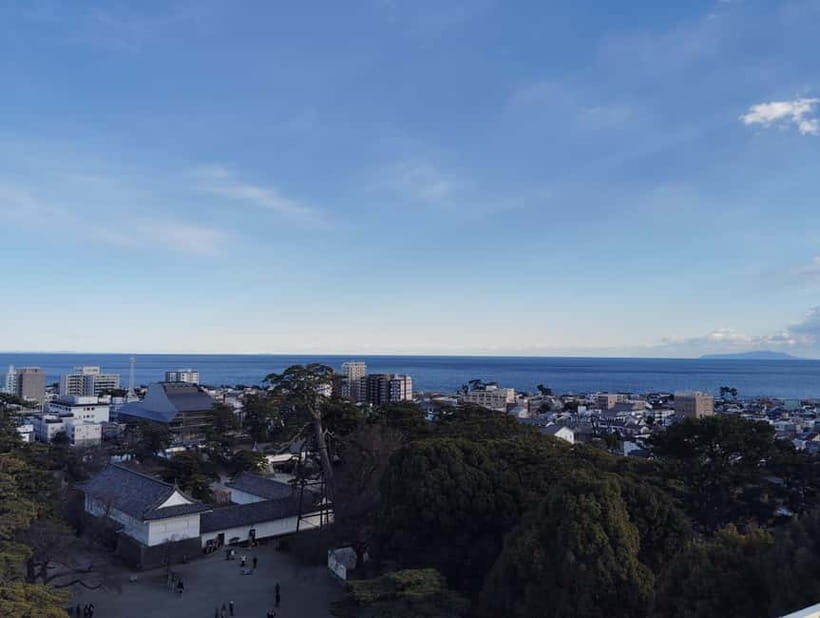 Odawara: Castle Guided Tour with Panoramic Views - What to bring (and what to skip) for a smoother visit