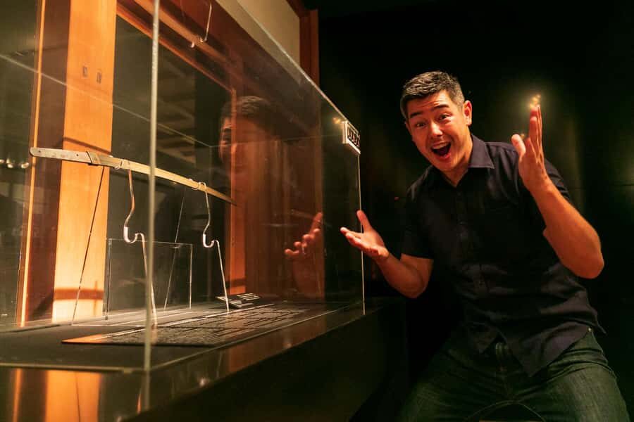 Odawara: Guided Ninja & Samurai Tour of Odawara Castle - Samurai Museum: authentic armor and artifacts you can actually look at