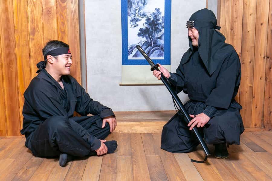 Odawara: Guided Ninja & Samurai Tour of Odawara Castle - Guides make the difference: Jeff and Naoya set the pace