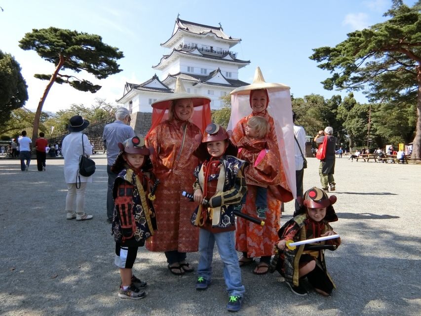 Odawara: Odawara Castle and Town Guided Discovery Tour - Odawara Castle Park: where Sengoku-era architecture meets a calm walking pace