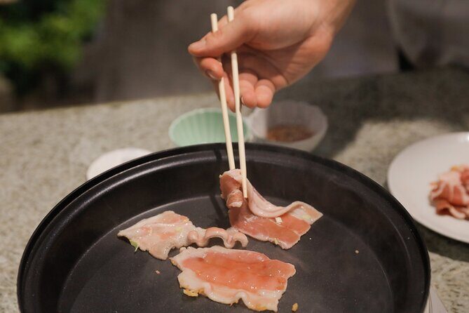 Okonomiyaki making experience~Japanese popular food - The Hot Part: Cooking on the Griddle Like You Mean It