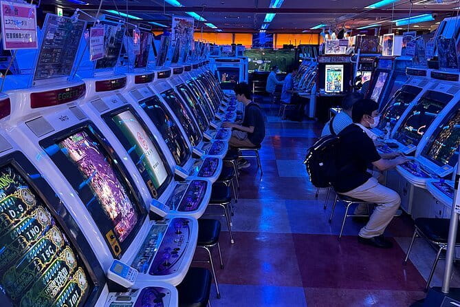 Private Akihabara Retro Tokyo Anime Game Maid Cafe Tour w/ pickup - A private Akihabara tour that feels like your shopping list