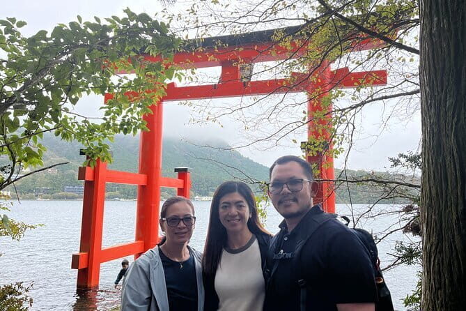 Private Hakone Half-day Car Tour with Hotel Pickup - Local Guide - Hakone Shrine and Lake Ashi: classic views that frame the whole day