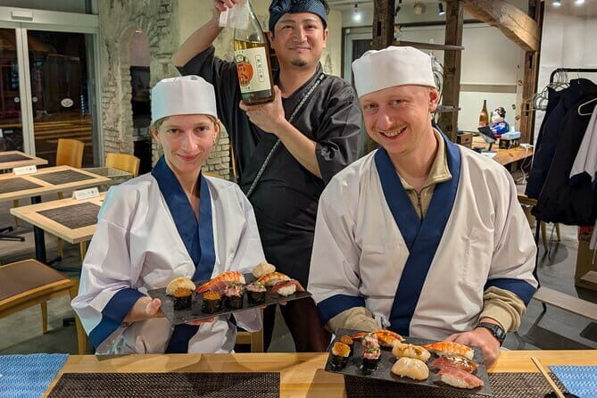 Private Hiking Tour to View Mt. Fuji - Lunch at Menkyo-kaiden: Yoshida udon and a cash reminder