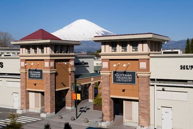 Private Mt. Fuji Custom Tour from Tokyo - Oshino Hakkai: traditional ponds and a short cultural pause