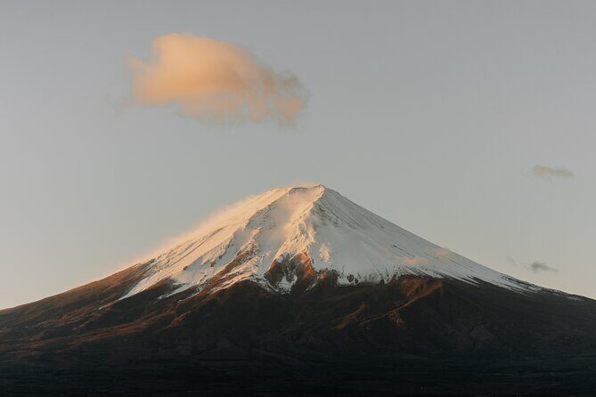 Private Mt Fuji, Hakone and Tokyo Tour - English Speaking Driver - Mt. Fuji 5th Station: the atmosphere and the weather rule