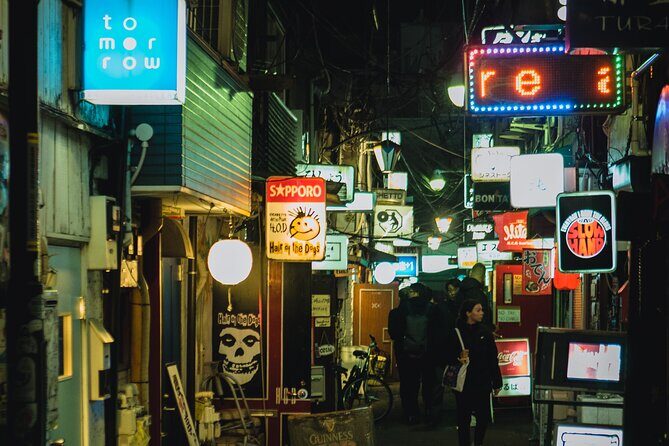 Private Shinjuku Nightlife Walking Tour & Golden-Gai Bar Crawl - Drinks, table charges, and the math you should do upfront