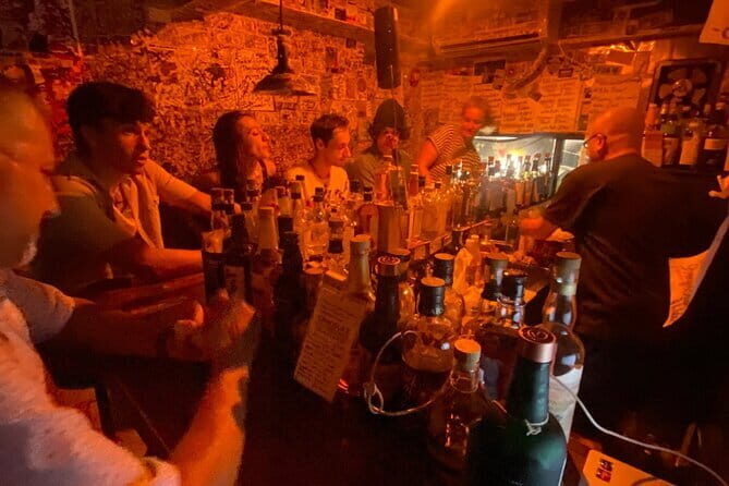 [Private]Shinjuku Golden Gai Bar Hopping w/ Japanese Local Guide - Kabukicho walk-through: seeing the loud side without getting swept up