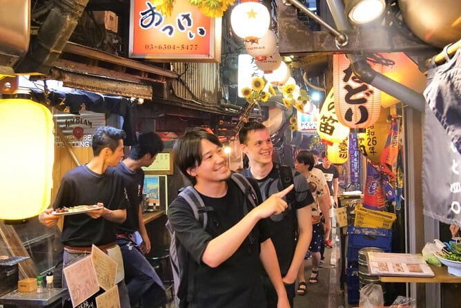 [Private]Shinjuku Golden Gai Bar Hopping w/ Japanese Local Guide - Private-group perks: easier pacing and less stress