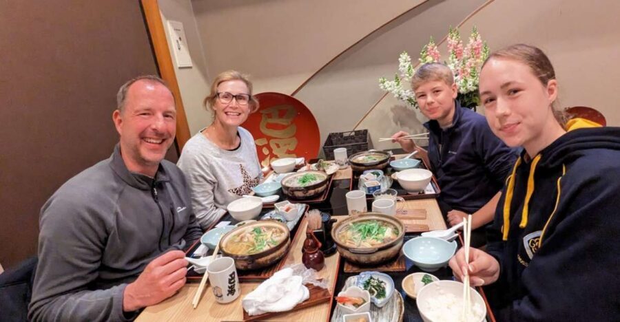 Ryogoku: Sumo Town Guided Walking Tour with Lunch - Key points before you go