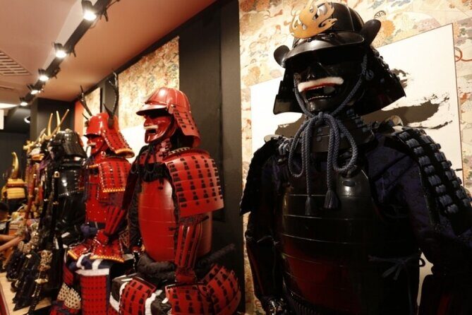 Samurai Armor Photo Shoot in Shibuya - Studio dressing: why you want the pros on your side